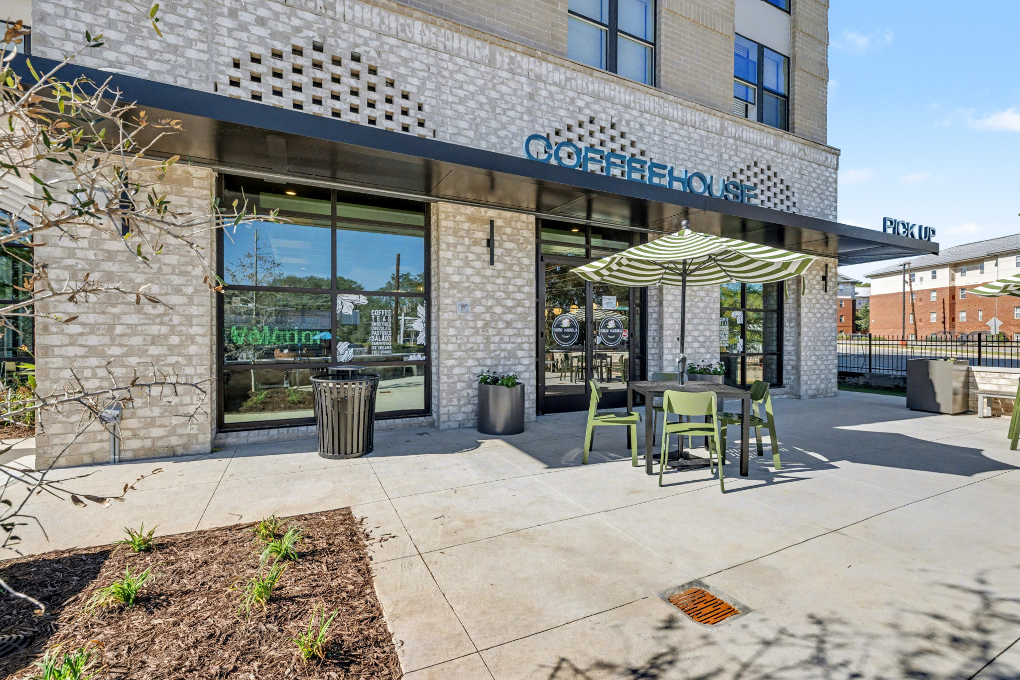 Rael Corp 162 Georgia Ave Amenity Space Building 1000 2000 22